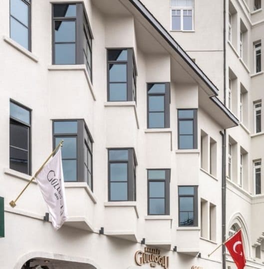 Karaköy Güllüoğlu | Teğet