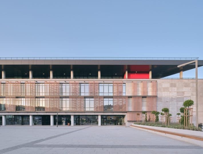 Çanakkale Municipality Green Local Government and Culture Center Building and Arrangement of the Nearby Surroundings